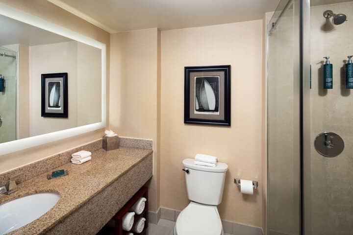 Room 21 of 68