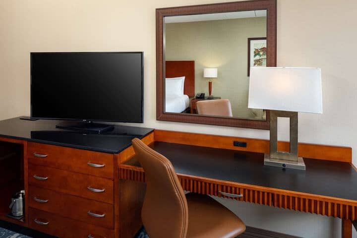 Room 12 of 68